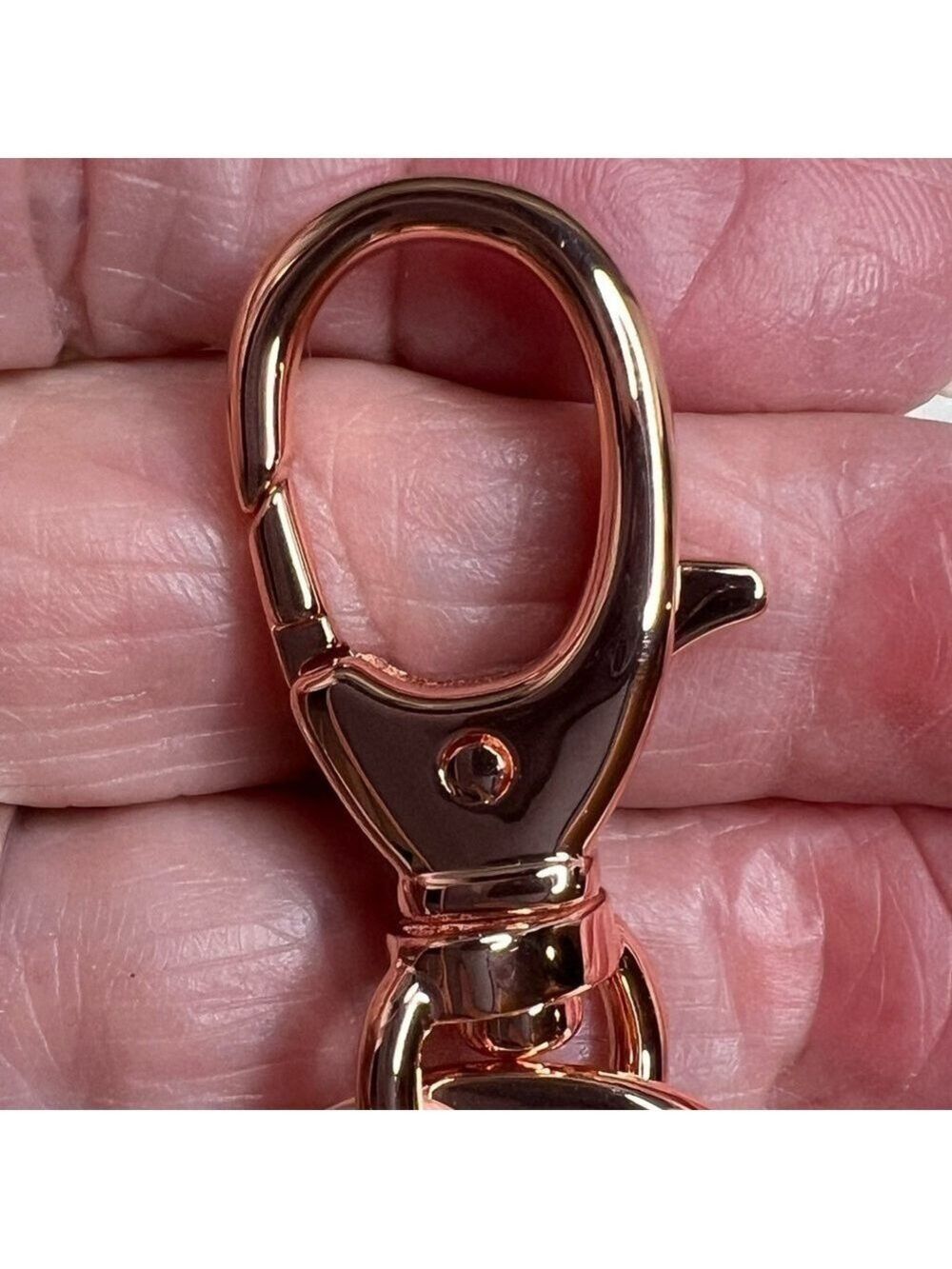 FOSSIL SOFIA ROSE-GOLD TONE SKELETON KEY FOB - Picture 7 of 8